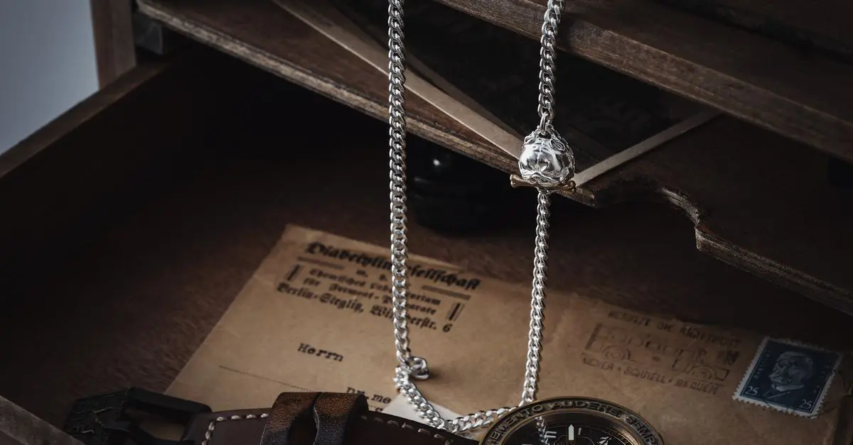 Comment entretenir sa montre de luxe pour la préserver