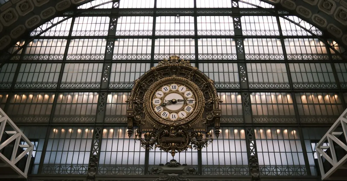 Les montres de luxe et leur impact culturel à travers le temps