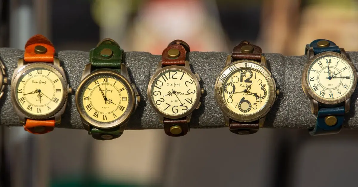 Comment bien choisir sa montre de luxe : Guide indispensable